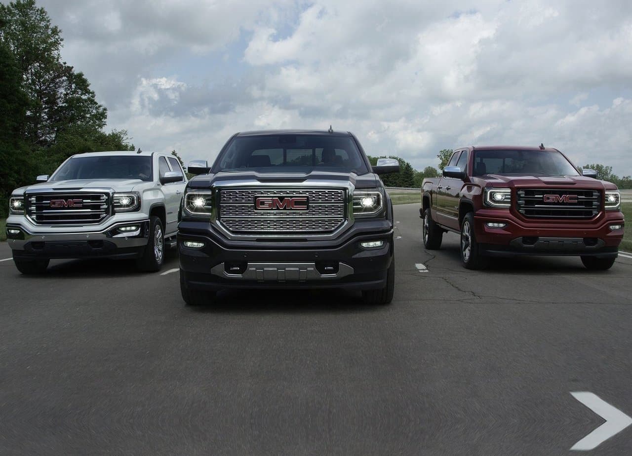 <h3 class="cms-H3-H3"><b>8. Pickups de GMC</b></h3>
<br>
<ul>
 <li style="box-sizing: border-box; margin: 0px 0px 20px; padding: 0px; border: 0px; outline: 0px; background: 0px 0px; font-size: 18px; vertical-align: baseline; text-size-adjust: 100%; color: rgb(0, 0, 0);"><b>Número de robos: </b>11,708</li>
 <li style="box-sizing: border-box; margin: 0px 0px 20px; padding: 0px; border: 0px; outline: 0px; background: 0px 0px; font-size: 18px; vertical-align: baseline; text-size-adjust: 100%; color: rgb(0, 0, 0);"><b>Edición más robada:</b> 2018 (1,170 unidades) </li>
 <li style="box-sizing: border-box; margin: 0px; padding: 0px; border: 0px; outline: 0px; background: 0px 0px; font-size: 18px; vertical-align: baseline; text-size-adjust: 100%; color: rgb(0, 0, 0);"><b>Robos por cada 1,000 unidades:</b> 6</li>
</ul>