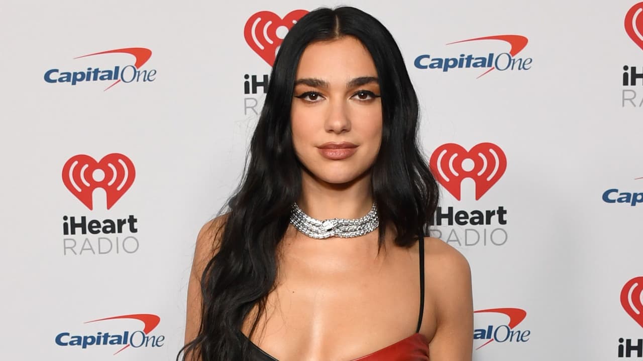 Dua Lipa rechaza con amabilidad tomarse una foto y sus fans aplauden su buena actitud