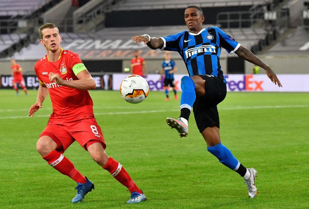 Inter regresa a ser protagonista del encuentro, pero el Leverkusen hace sufrir a los italianos en los contragolpes.