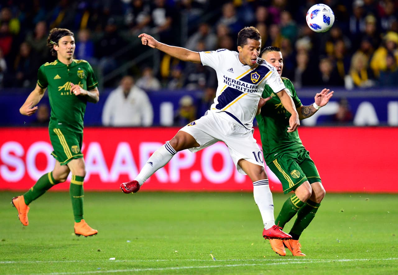 Aunque se trata de una lesión muscular en los isquitibiales, 
<b>Giovani dos Santos </b>también está en lista de alarmas para el Mundial, por lo delicadas que son estas molestias si no se cuidan a la perfección. Lo que sí parece un hecho es que no jugará los amistosos de marzo.