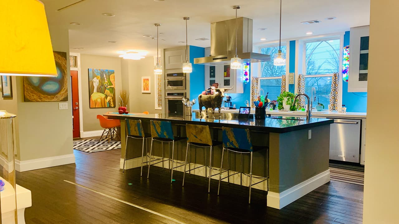 Por esta área ingresaban los ataúdes para ofrecer misas de cuerpo presente en la iglesia y ahora es una cocina.