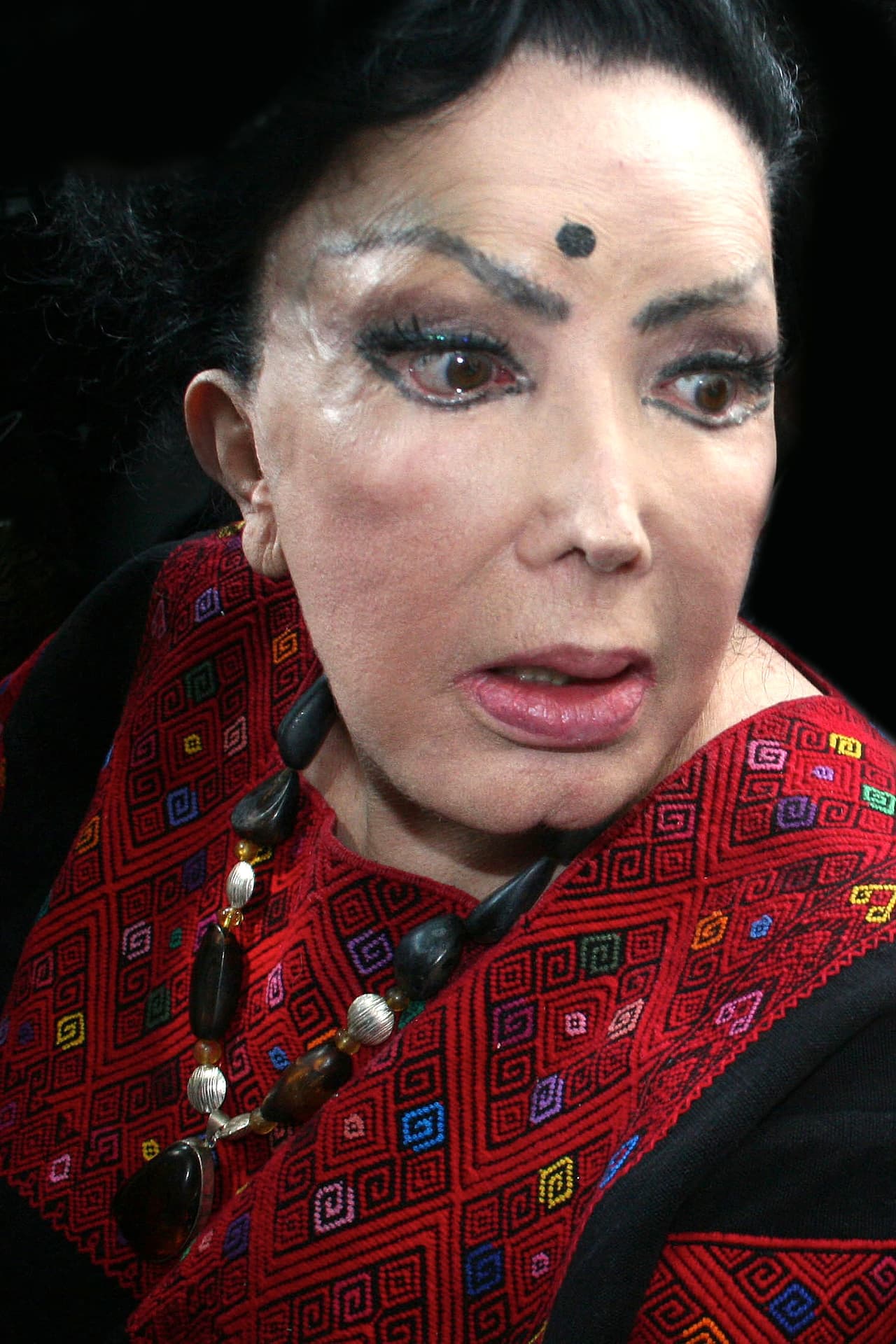 La relación de Irma y el exmandatario culminó apenas unos meses antes de que terminara su gobierno, luego de que la entonces primera dama, Guadalupe Borja, se enterara de la relación extramarital de su esposo con la actriz, por lo que emprendió una campaña de veto en contra de la artista.