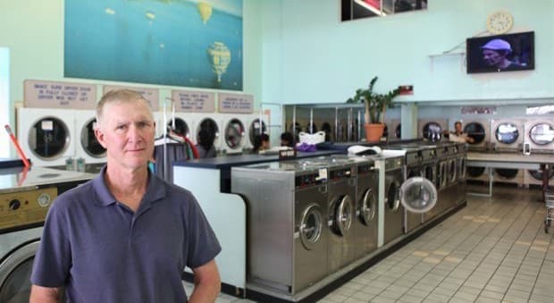 Robert Tillman, dueño de 
<i>Lavanderia.</i>