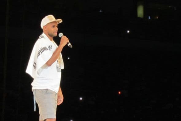 Photos: Spurs Championship Alamodome Celebration 2014