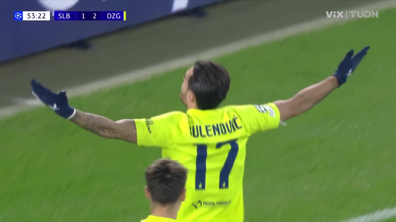 ¡Kulenovic solamente la empujo y aumenta la ventaja para el Dinamo Zagreb!