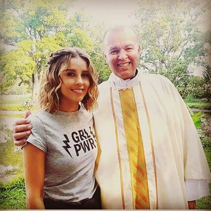 Esta fue la imagen que compartió 
<b><a href="http://www.univision.com/temas/paulina-goto">Paulina</a></b> para anunciar el inicio de grabaciones de la telenovela, pues comenzó con una misma de agradecimiento en donde se convocó a todo el elenco.