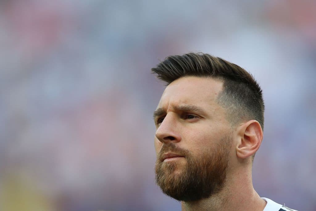 Su compromiso era evidente, pero Franci encontró la forma de hacerlo un anónimo con su táctica.