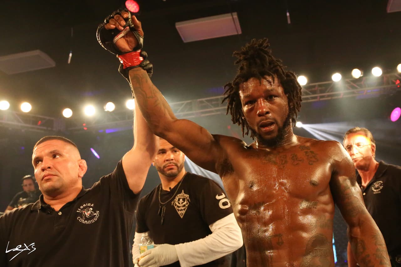 El estadounidense ‘Predator’ Desmond Green obtuvo el triunfo por decisión unánime con una puntuación de 29-28, 29-28 y 28-28.