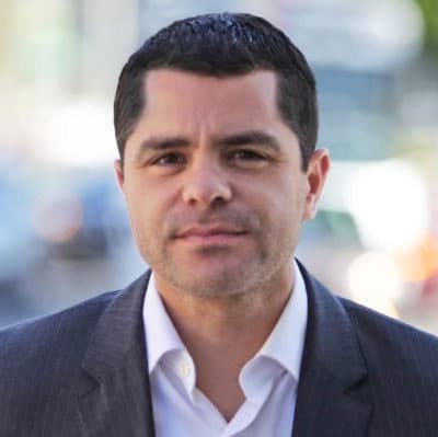 Marcelo García Almaguer es militante del Partido Acción Nacional (PAN) en el Estado de Puebla.