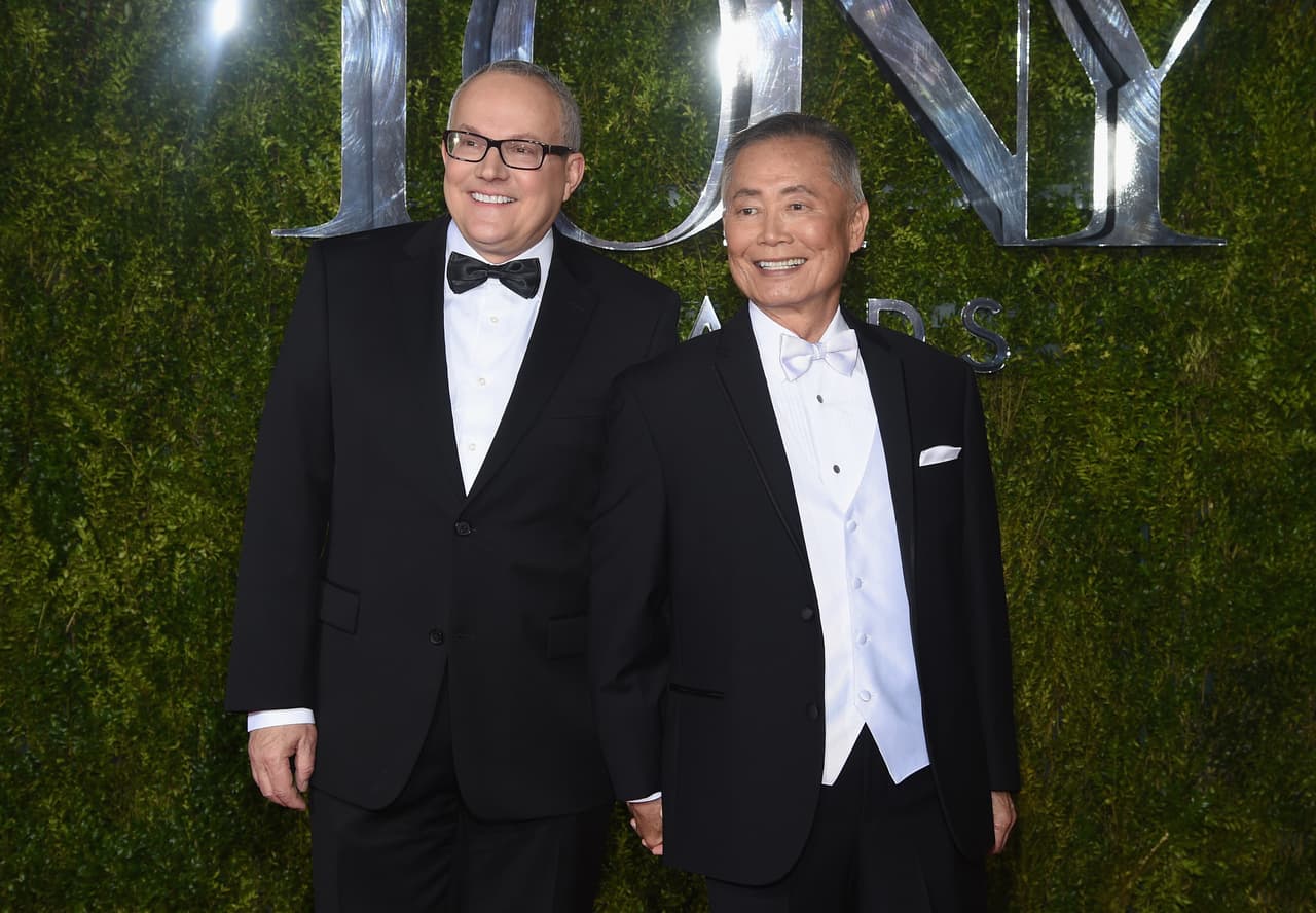 El actor de 'Star Trek' George Takei contrajo matrimonio con Brad Altman en 2008, tras de 21 años de ser novios.