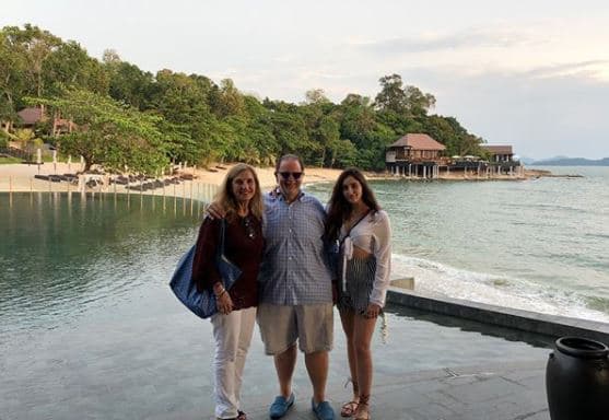 Sin duda nuestro Gordito está disfrutando unas merecidas vacaciones junto a su familia y en un verdadero paraíso.
<br>