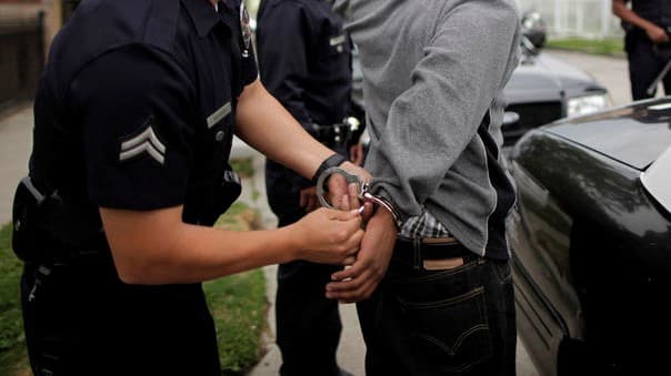 Niños pobres pedían ‘donaciones’ vendiendo dulces para una peligrosa pandilla de Atlanta, según fiscales