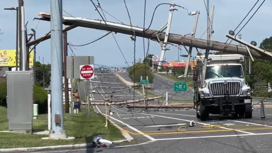 Equipos de Baltimore Gas and Electric se han concentrado en la zona.