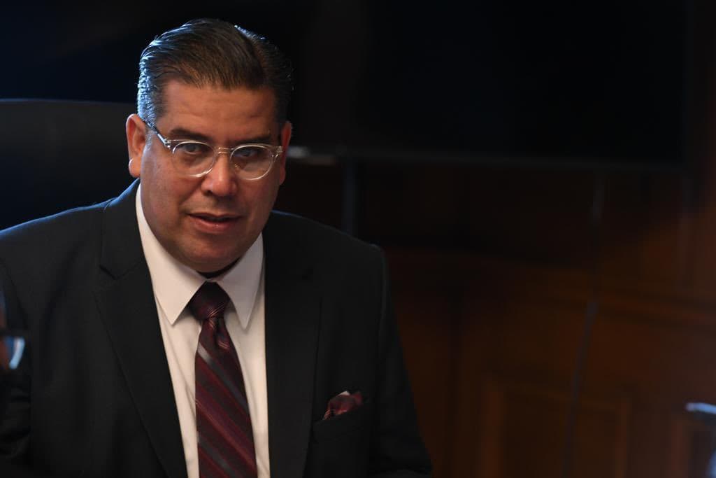 En aislamiento Rafael "Tatito" Hernández por contacto con positivo al coronavirus 