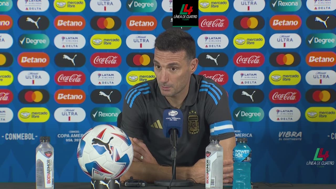 Scaloni despotrica contra la cancha en debut de Argentina