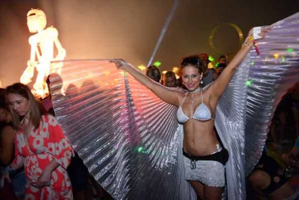 El festival de Coachella cerró su edición 2014 con los más divertidos estilos y hasta con tono tradicional y espiritual. Esta galería lo demuestra desde conejos de pascua, súper héroes y hasta celebridades irreconocibles. ¿Quieres ver más?: Las fotos que no te puedes perder