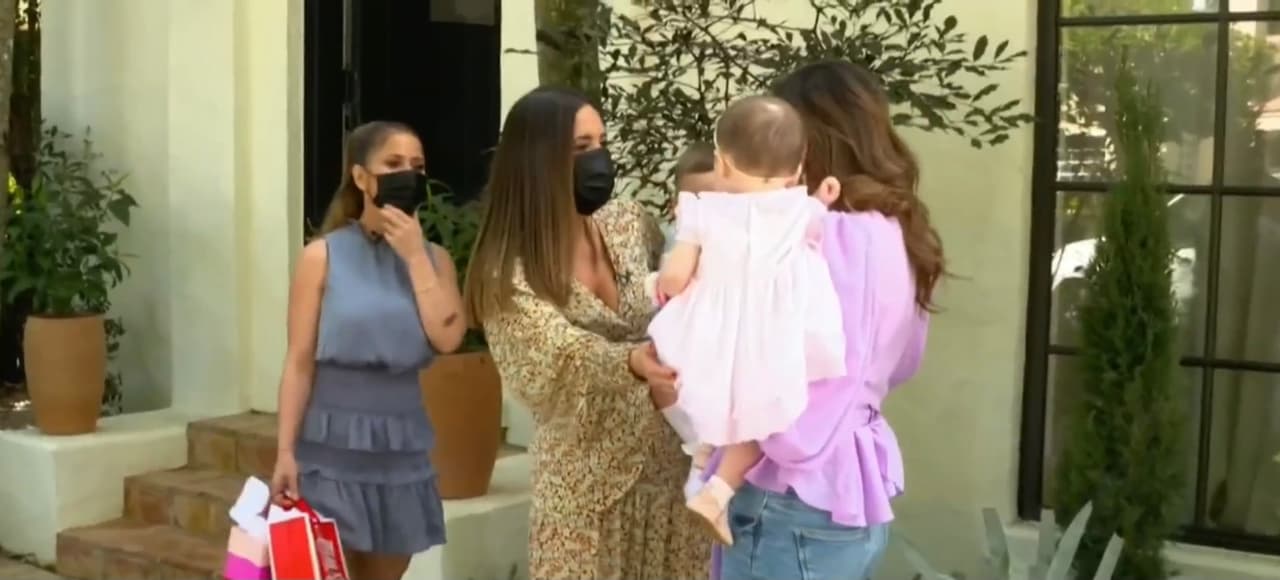 El encuentro se dio luego de tomar todas las medidas preventivas para evitar cualquier contagio. Nuestras presentadoras obtuvieron un resultado negativo en su prueba 
<a href="https://www.univision.com/temas/coronavirus">covid-19</a>, incluida Jackie Garrido, quien fue partícipe del encuentro esperado.