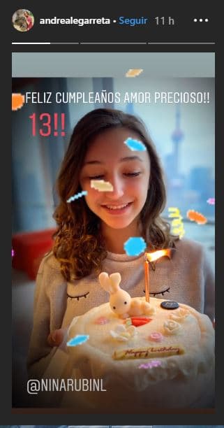 "La mayoría de los llamados son en las tardes, entonces ya empiezo 
<b>la escuela en la mañana y ya después pues me voy a filmar</b>, y allá en los ratos hago tarea", detalló en entrevista para Hoy.
<br>