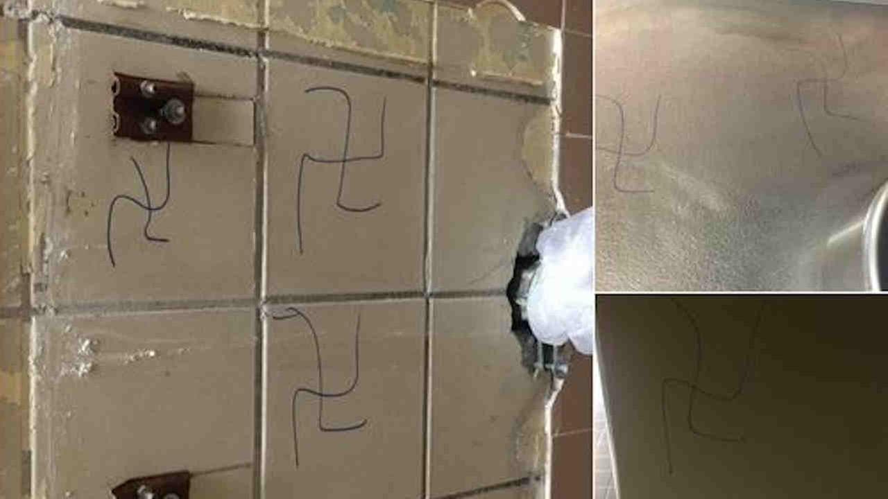 La policía investiga unos dibujos de esvásticas en un colegio comunitario en Long Island