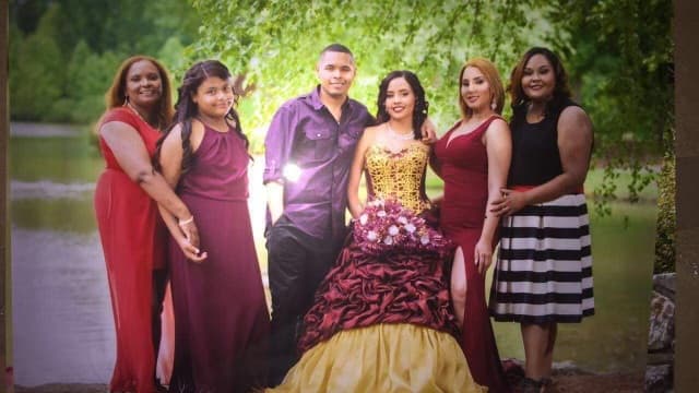 Santa tenía cinco hijos y varios nietos.