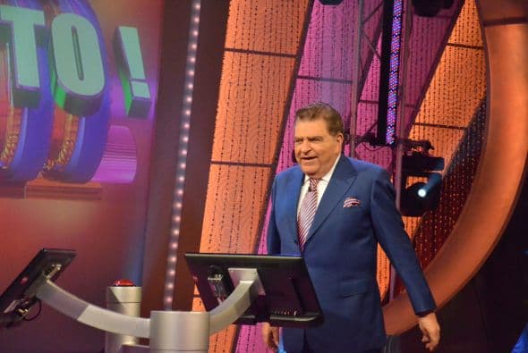 Antes de terminar el programa Don Francisco anunció el concurso del automóvil, uno de los preferidos del público.