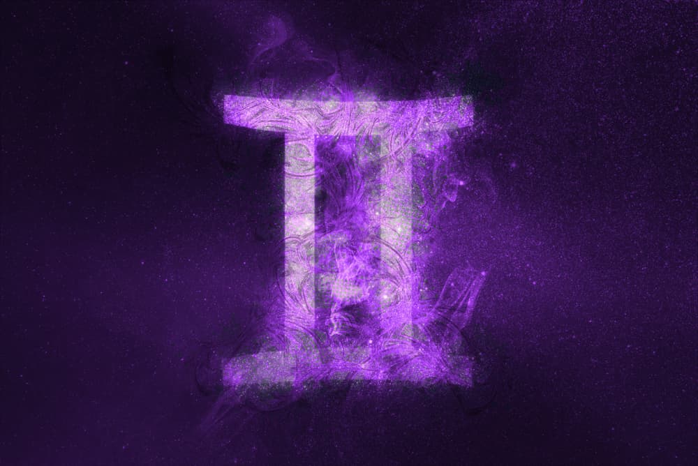 <b><u>Paisaje astral en el 2019 para Géminis:</u></b>
<u><u> </u></u>
<br>Este año tendremos a tu regente, el planeta Mercurio, en tránsito desde Sagitario, hasta Capricornio, o sea, estará dos veces en Sagitario, en ambas ocasiones directo. El período retrógrado de Mercurio será desde el 5 hasta el 28 de marzo, luego nuevamente en julio 7 hasta agosto 1 y finalmente desde octubre 31 hasta el 20 de noviembre.
<br>