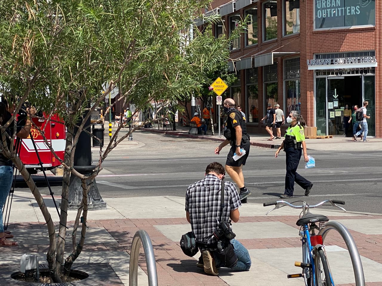 Oficiales del Departamento de la Policía comenzaron con un programa piloto en el campus este 17 de septiembre. 
<br>