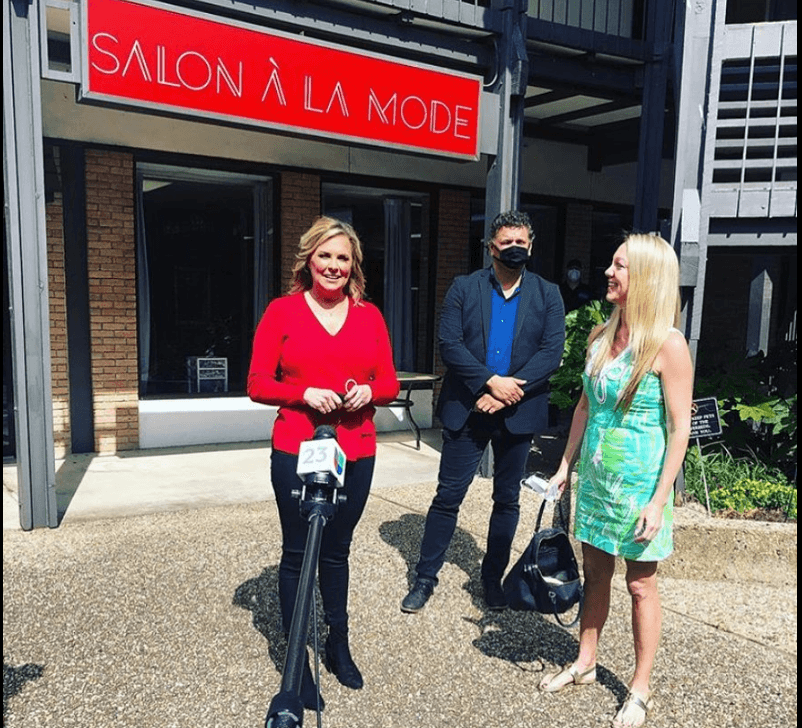 El pasado 24 de abril, la mujer violó la orden ejecutiva de permanecer en casa al abrir su negocio.
<br>