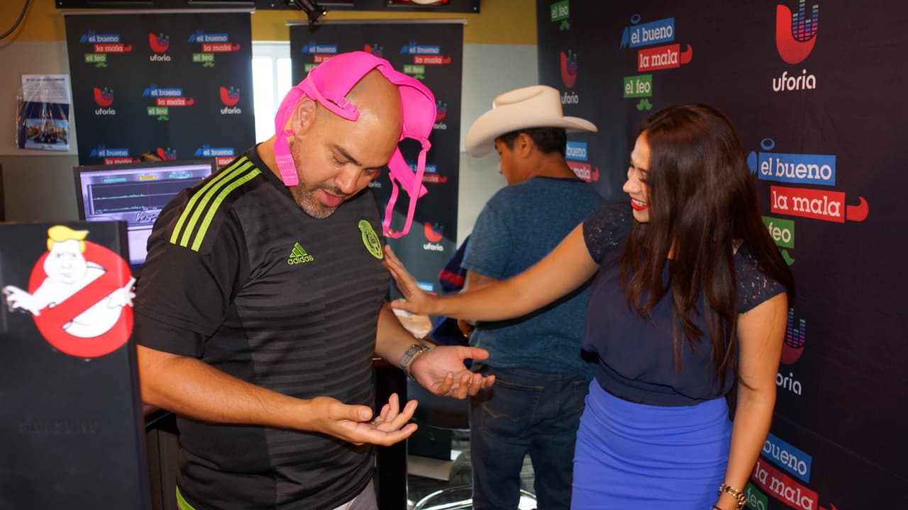 Otro regalo sorpresa de Carlita para Raúl 'El Pelón' y El Feo.