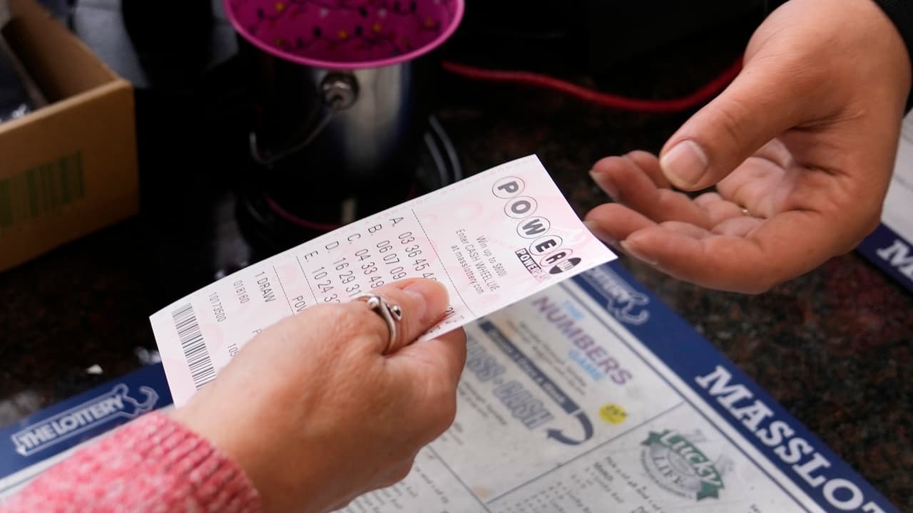 Powerball deja tres nuevos millonarios en Nueva York y crece el premio mayor.