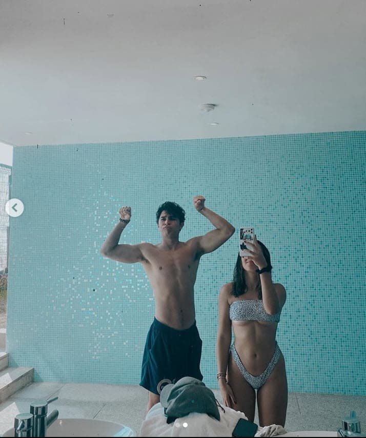 Él parece ser el más discreto de los tres. En su 
<b><a href="https://www.instagram.com/alexgavira_/" target="_blank">cuenta de Instagram</a></b> solo hay seis publicaciones y hasta ahora no se sabe si seguirá los pasos actorales de su famosa madre. 
<br>