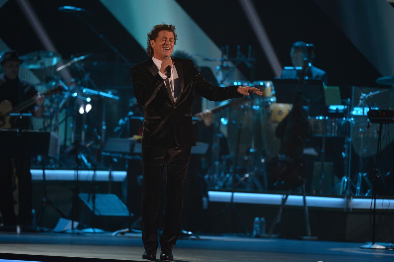 Vives interpretó el tema 'El Cantante', una canción que popularizara Héctor Lavoe y retomada por Marc.