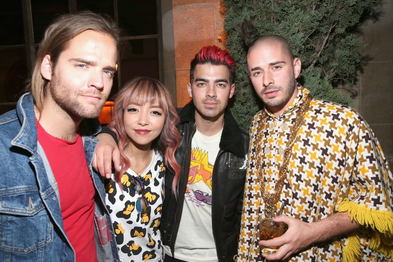 Joe Jonas y su grupo DNCE