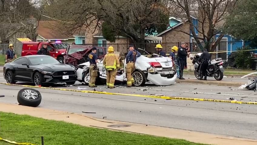Una persona en estado crítico tras accidente al norte de Austin  
