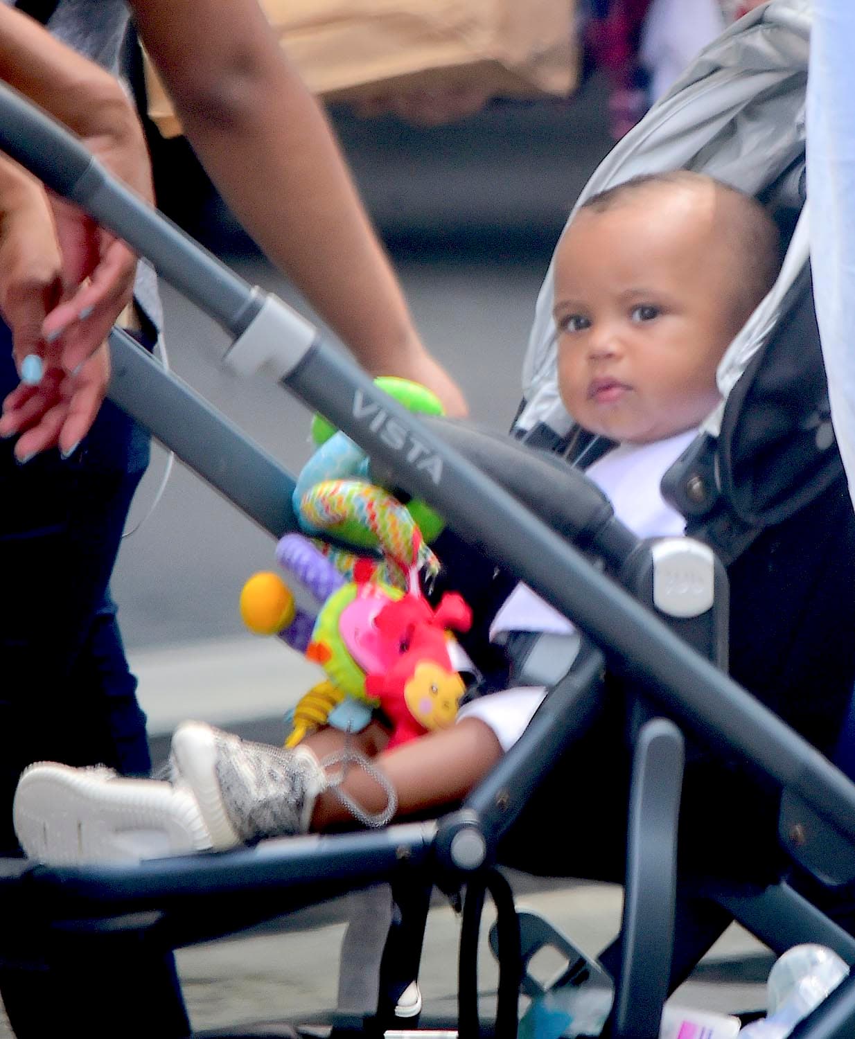 Y el nene estaba muy serio.