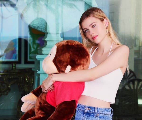 Y es que Nicola es una mujer bellísima...