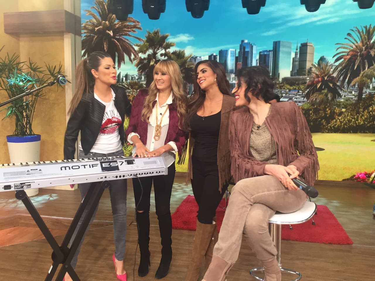 ¡Nos pusimos súper románticos! Recordamos algunas de sus canciones.