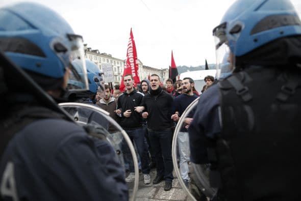 Allí, las fuerzas del orden y los manifestantes se enfrentaron.