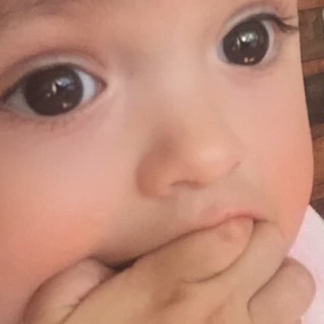 Con un añito, así luce la encantadora Mini-Marisol.