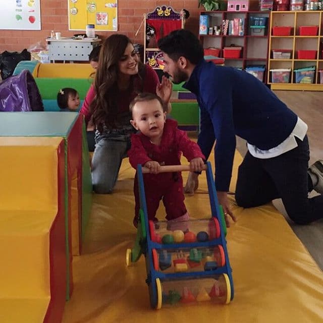 Son una encantadora familia.