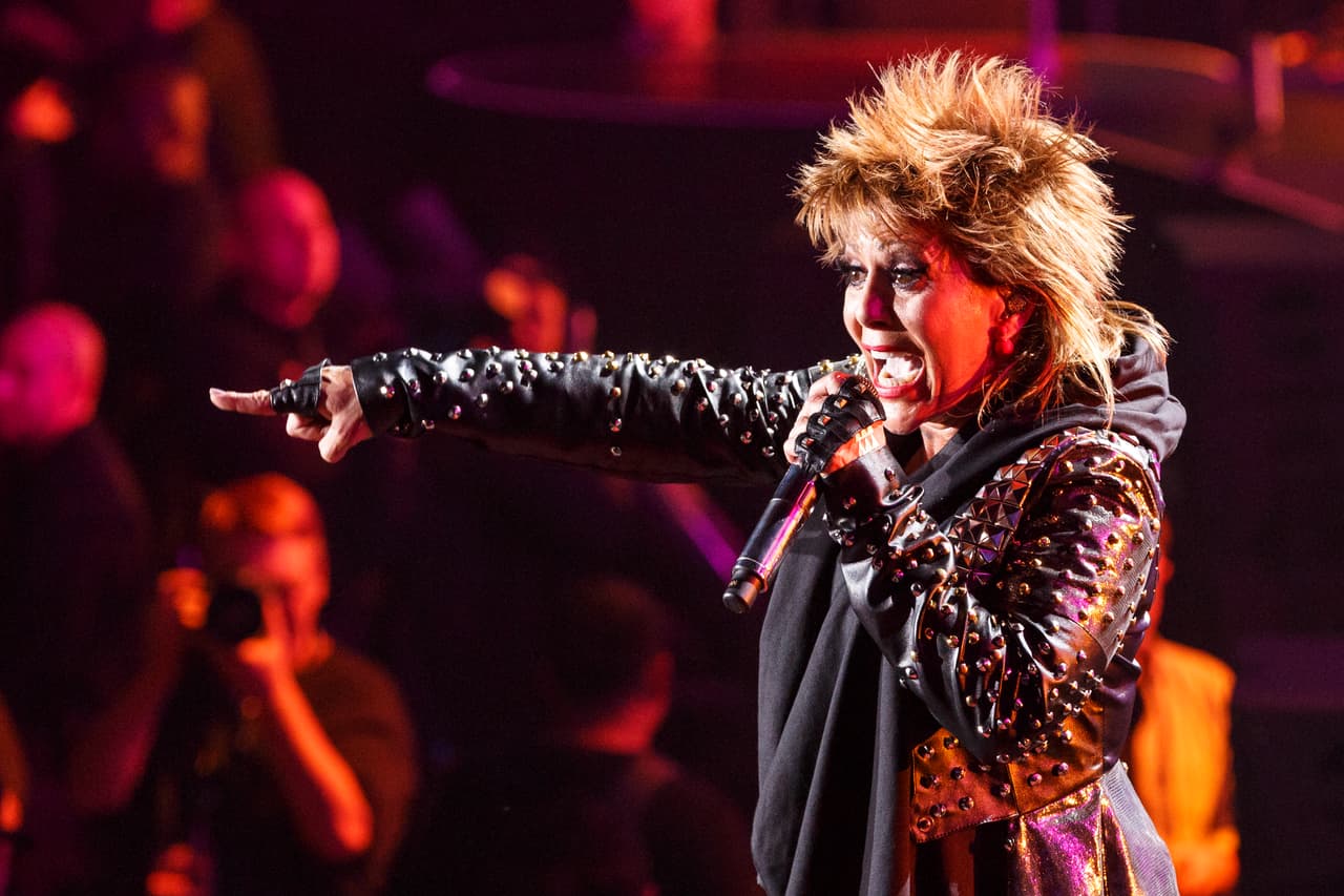 Cantar al lado de James Brown.