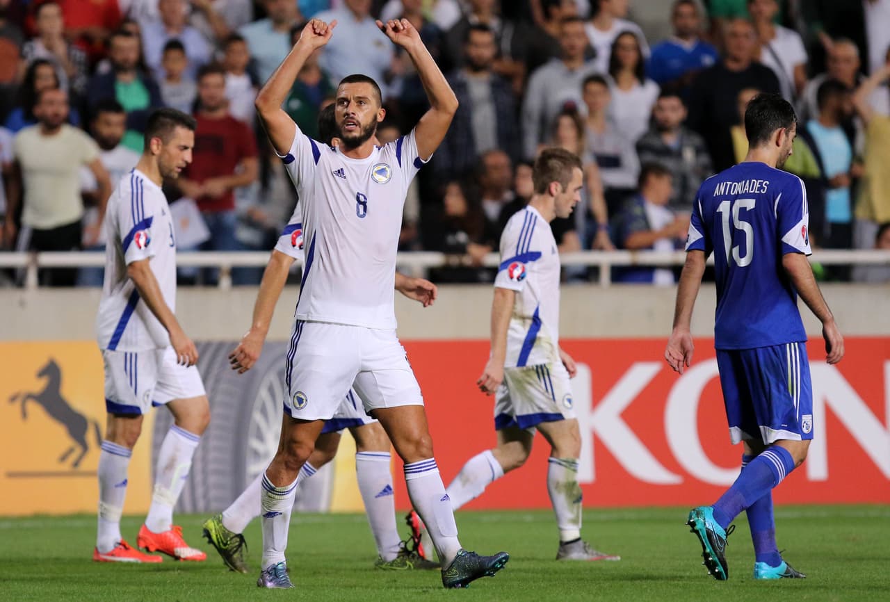 Bosnia-Herzegovina derrota 3-2 a Chipre de visita y se mete a la repesca de la Euro