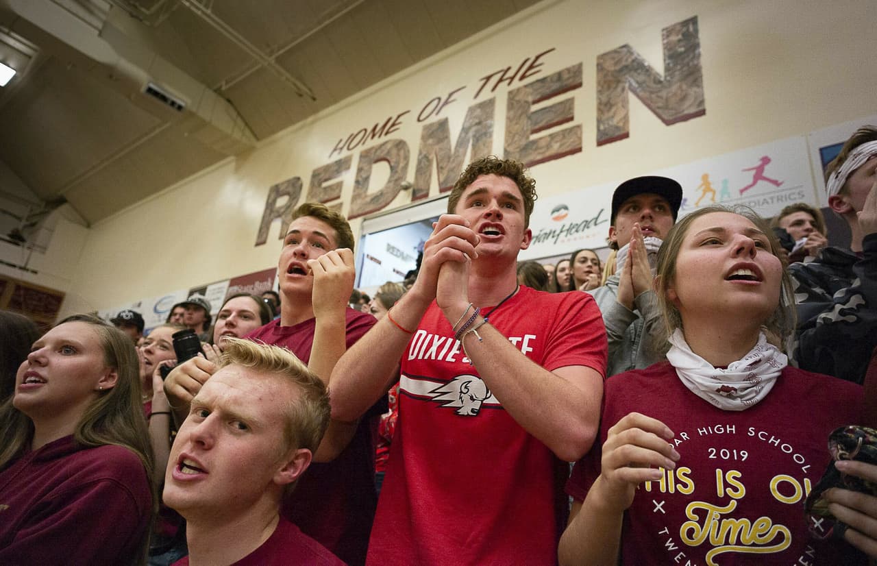 Se dice que el 6% del estudiantado es de sangre nativa americana y que han sido molestados con el sobrenombre y han sentido vergúenza y molestia por las ofensas.
