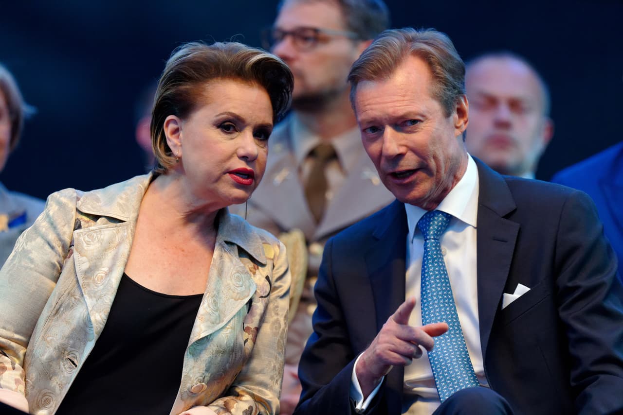 Sin embargo, el semanario The Lëtzebuerger Land adelantó que la gran duquesa María Teresa saldrá mal parada en el documento y eso ha 
<b>molestado a su esposo</b>.