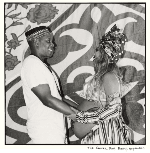 Beyoncé y Jay Z se convirtieron en padres de unos gemelos, quienes nacieron el 18 de junio de 2017 en Los Angeles, CA.