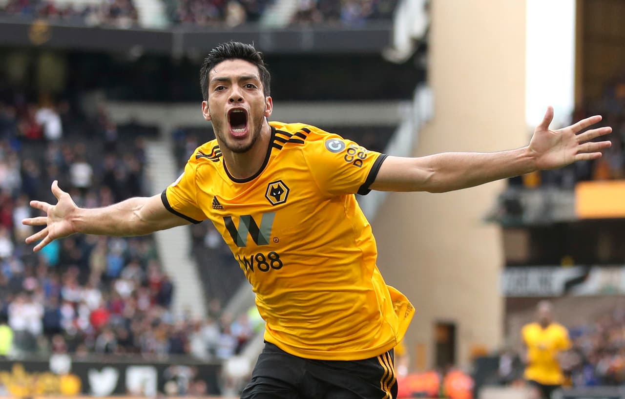 <b>Centro delantero</b>
<br>Raúl Jimenez