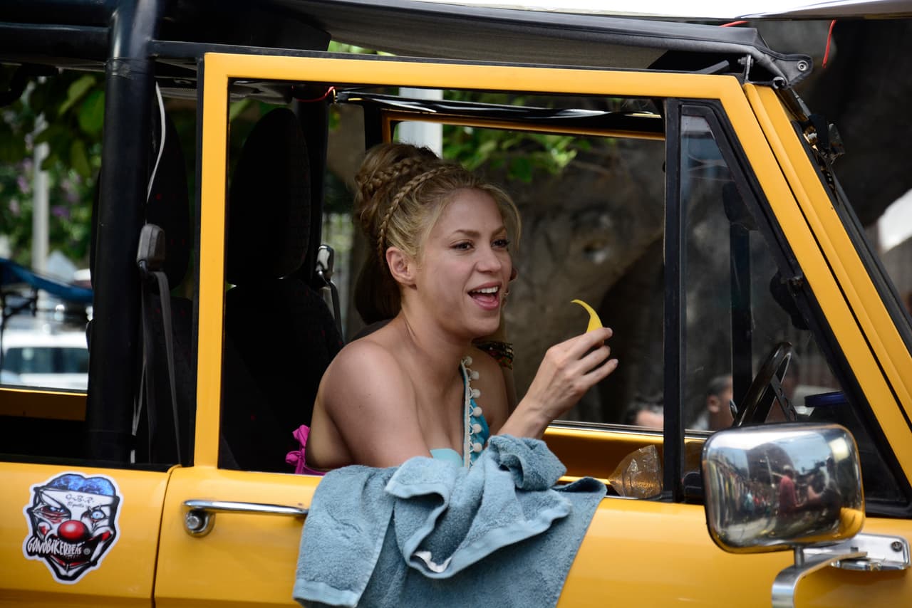 Tras la pausa, retomaron la grabación, pero 'Shaki' no soltaba el mango.