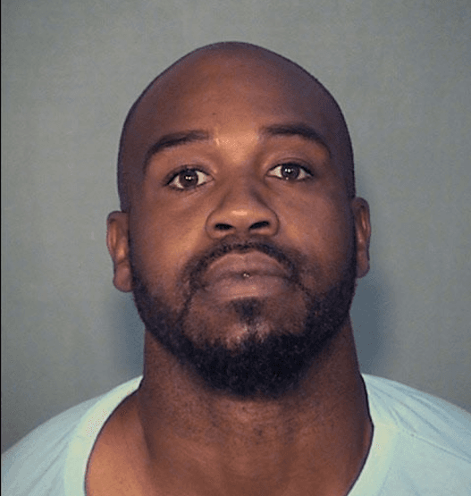 Asesino en serie mató a nueve personas en tres semanas, incluyendo a su madre y padrastro