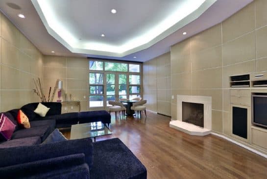 El mercado inmobiliario mundial promueve dos mansiones que alguna vez fueron propiedad de Prince.