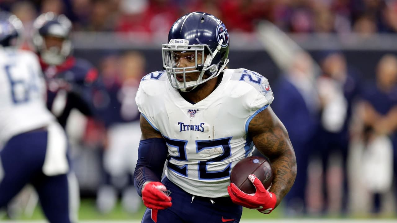 Derrick Henry firma como jugador franquicia de Titans